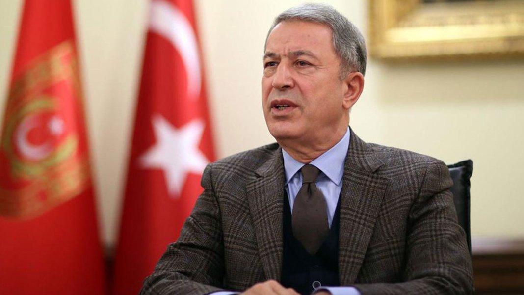 Milli Savunma Bakanı Hulusi Akar: Suriye'de 10 terörist etkisiz hale getirildi