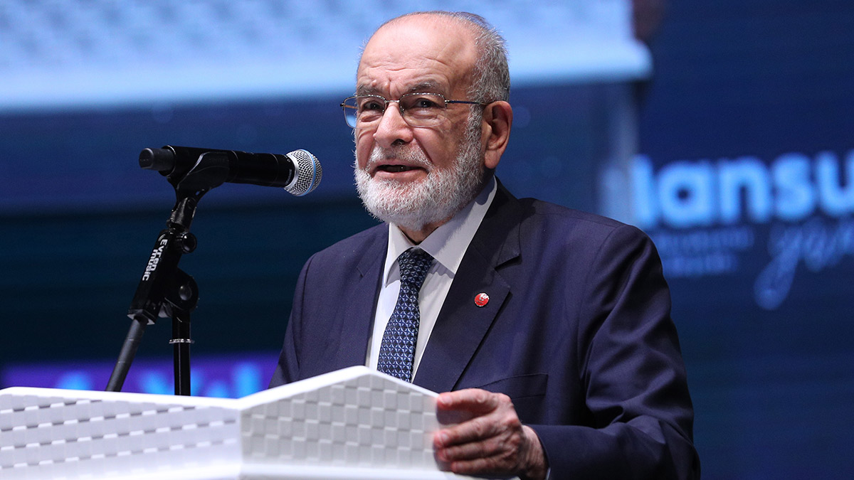 Karamollaoğlu'ndan seçim mesajı: Kollarınızı sıvayıp çalışmak mecburiyetindesiniz