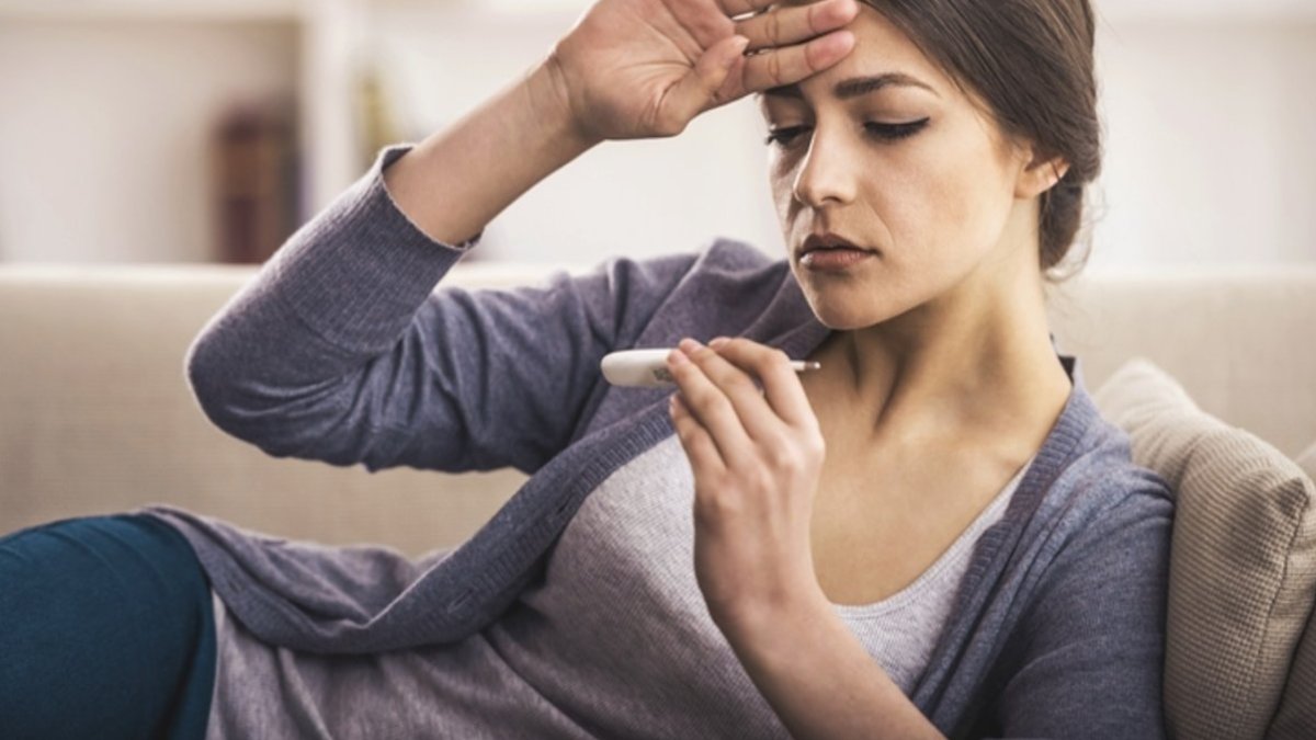 Yetişkinlerde Ateş: Belirtileri, Nedenleri ve Tedavisi