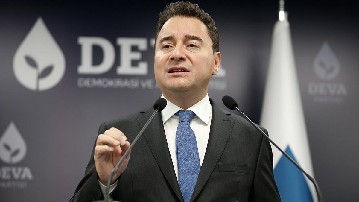 Babacan: Yüzünü otoriter ülkelere çeviren bir zihniyetle yönetiliyoruz