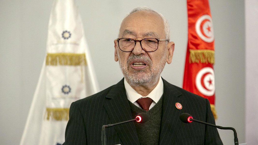 İstanbul'da Gannuşi'ye destek: Konsolosluk önünde toplandılar