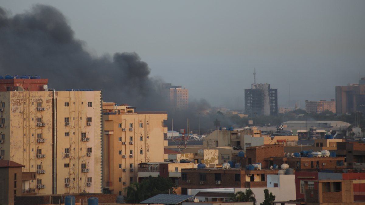 Ordu komutanı duyurdu: Sudan’dan tahliyeler başlıyor