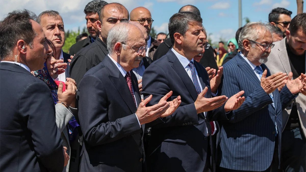 Özgür Özel Adıyaman'daki provokasyonu anlattı: 7-8 kişilik bir grup bizi takip ediyor