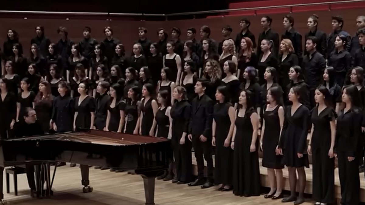 Fazıl Say’dan Cumhuriyet’e armağan 100. Yıl Marşı: Bir gün beraber söylemek umuduyla...