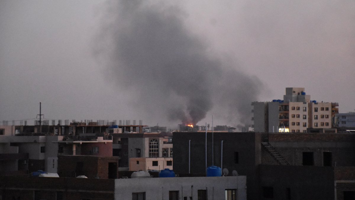 Sudan'daki Türk büyükelçiliği duyurdu: Türk vatandaşları tahliye edilecek