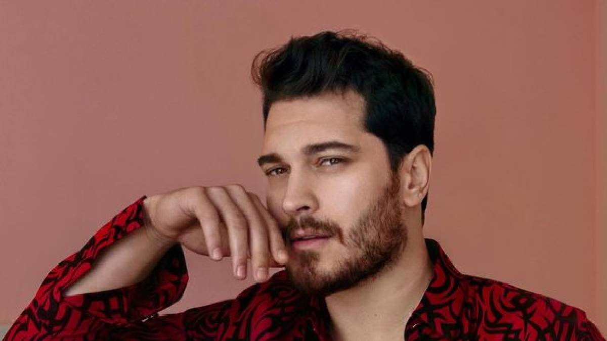 Çağatay Ulusoy yeni aşka yelken açtı! O isim herkesi şaşkına çevirdi Meğerse 1 aydır…