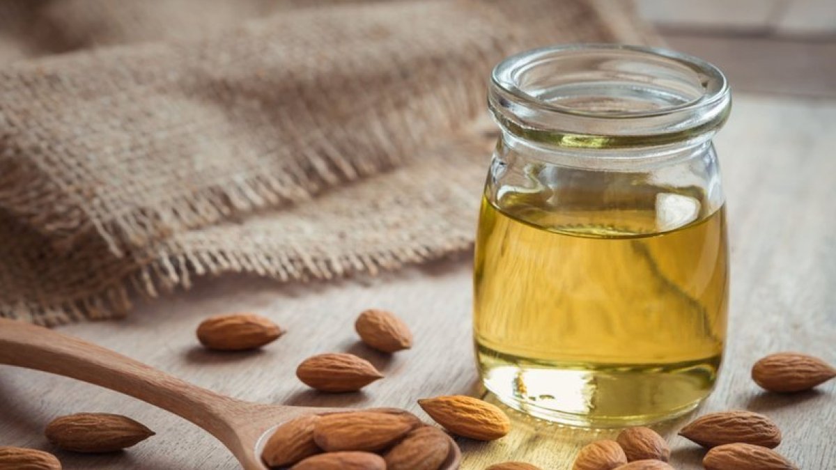 Badem Yağı Faydaları: Cilt, Saç ve Sağlık İçin Doğal Bir Çözüm
