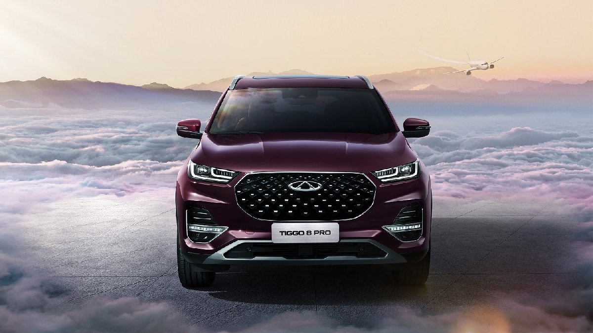 Chery'nin Türkiye fiyatı açıklandı! Tiggo 8 Pro'nun özelliklerini gören bayiye koşuyor: Bedavadan biraz pahalı