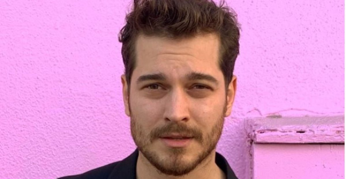 Çağatay Ulusoy'un eski işi yıllar sonra ortaya çıktı! Eski işi herkese 'yok artık' dedirtti...