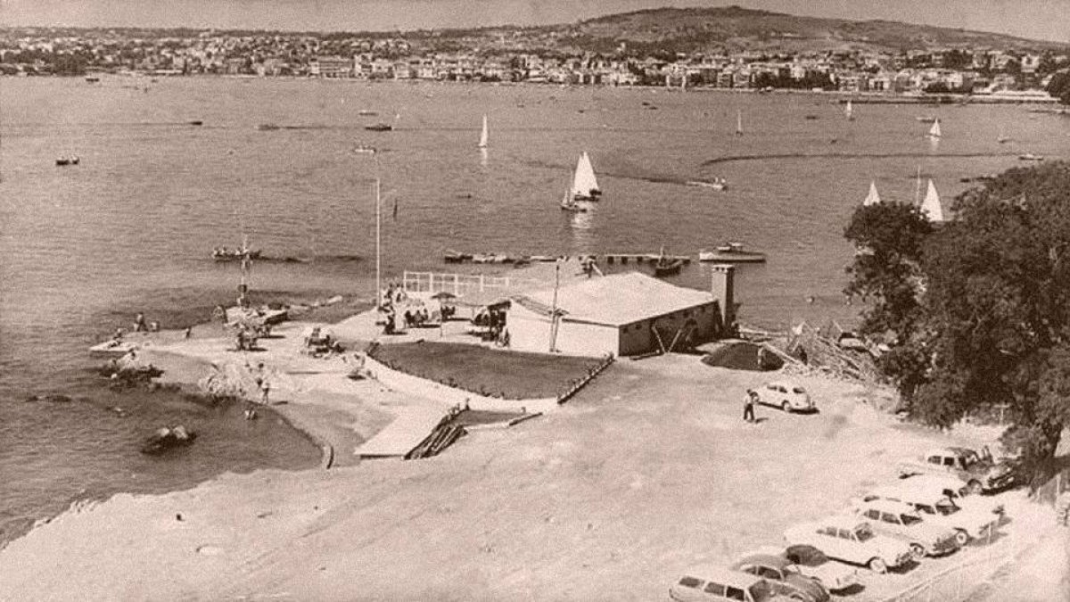 ‘Nereden sevdim o zalim kadını, bana zehr etti hayatın tadını’