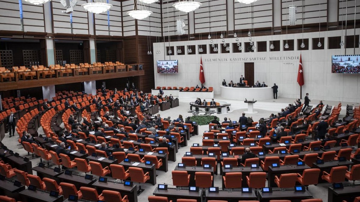 Meclis'in EYT'li vekilleri: 150 vekil emekli oldu, 70'i kaçırdı maaş 52 bin lira