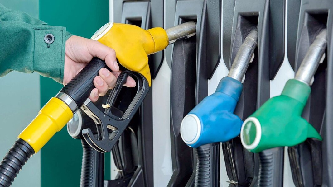 Dolardaki makas akaryakıtı vurdu:  LPG'ye gelen zammın ardından sıra diğerlerinde