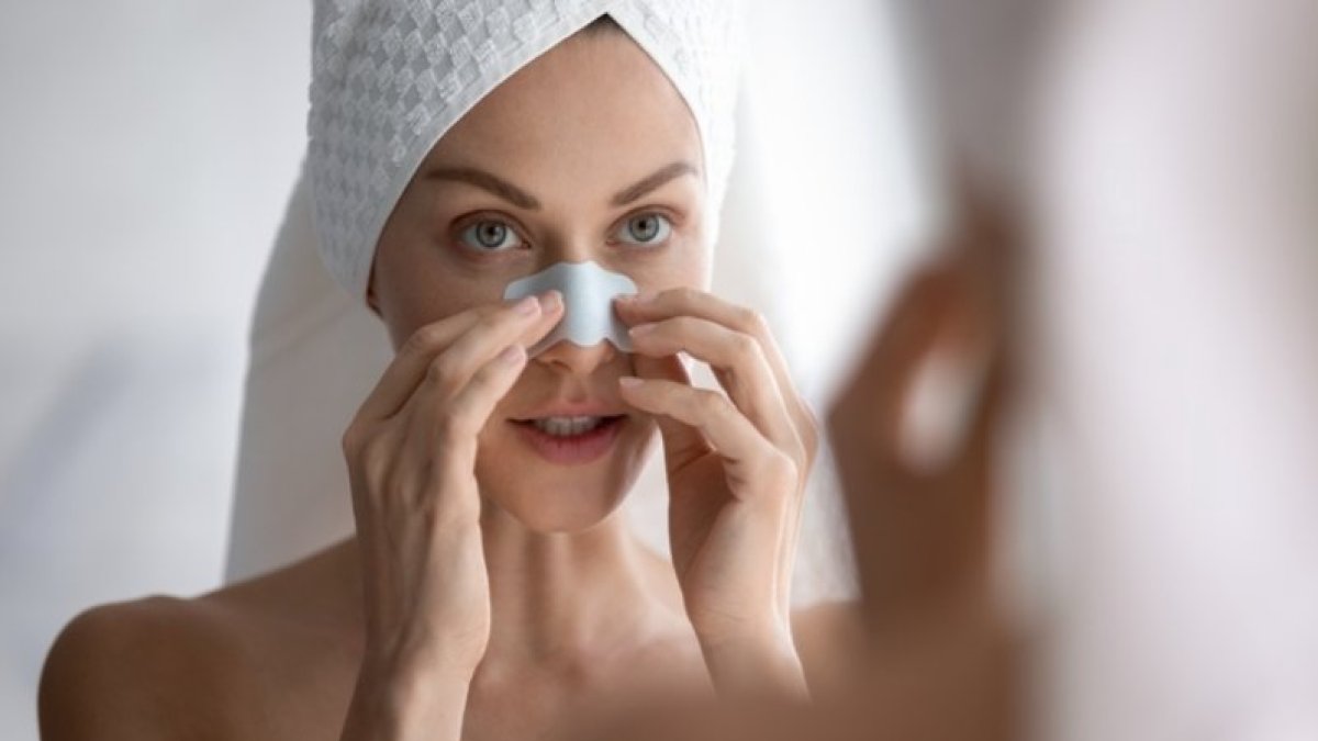 Burundaki Siyah Noktalar Nasıl Geçer?