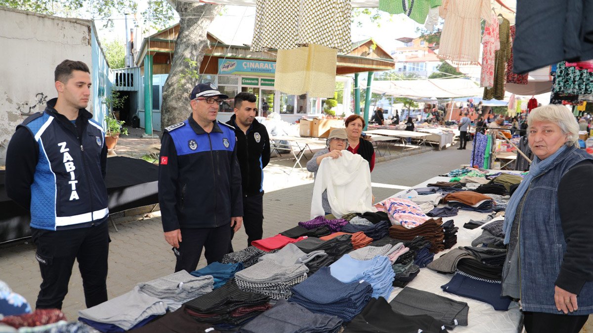 Burhaniye Belediyesi zabıta ekiplerinden pazaryeri ve fırın denetimi