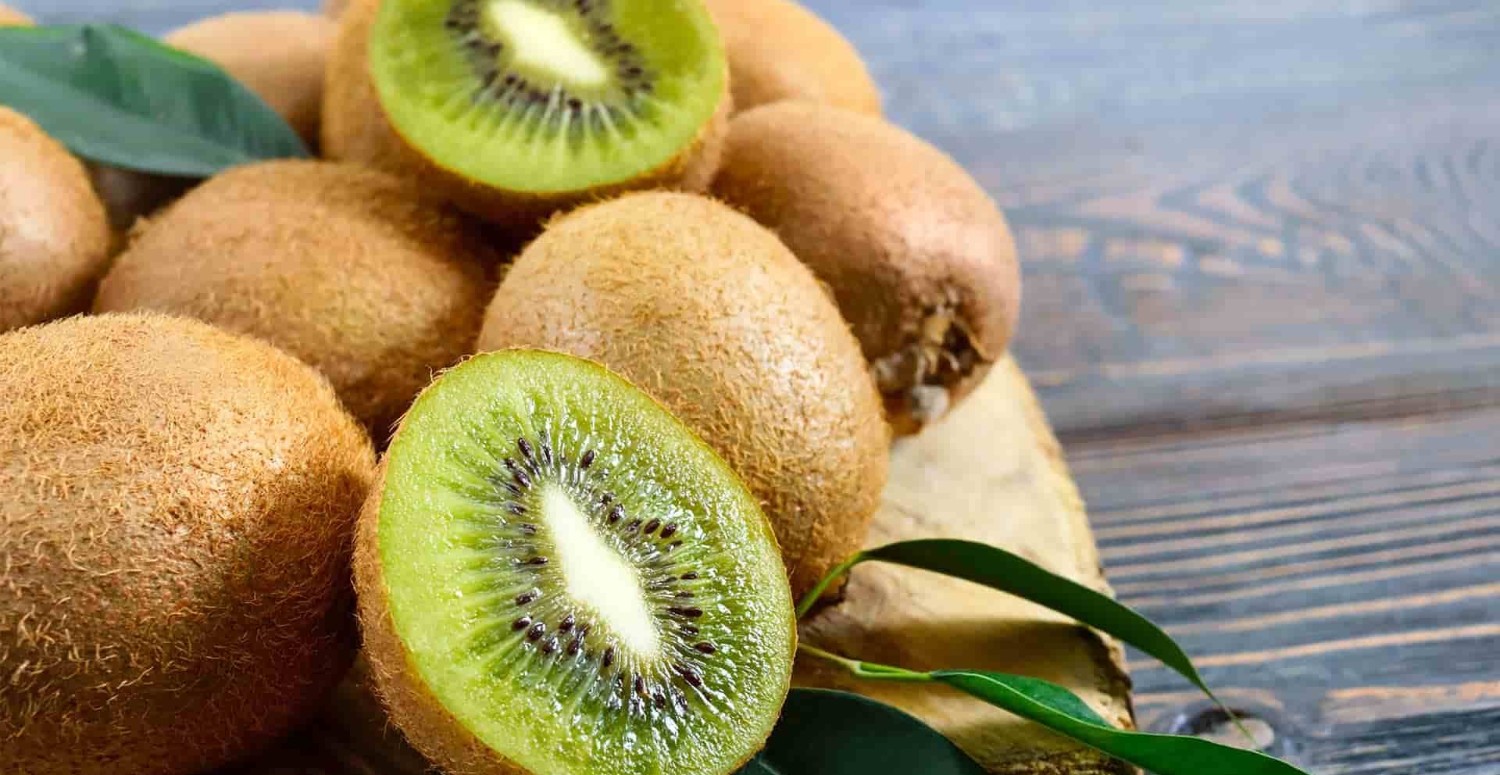 Ameliyatsız 10 yaş gençleştiren besin! Canan Karatay mucize besini açıkladı