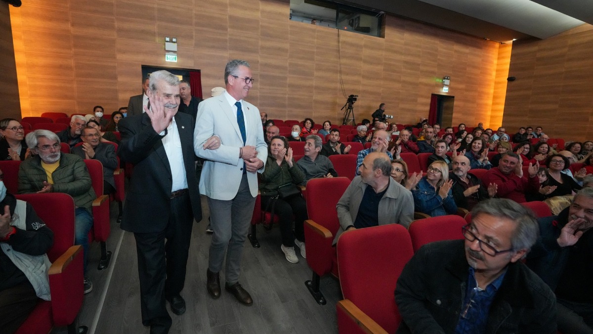 Komünist Osman, Gaziemirli seyirciyle buluştu