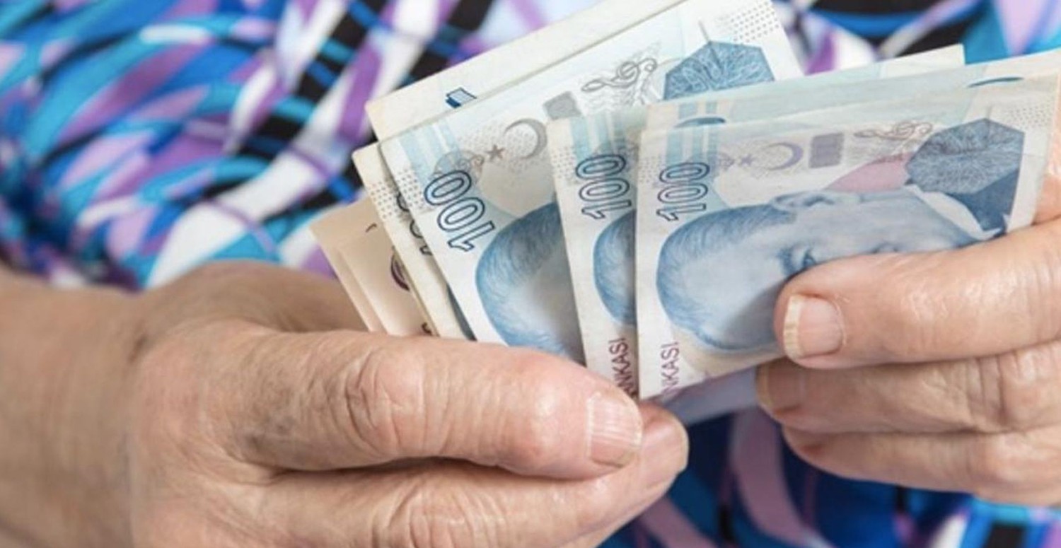 Emekli maaşını ATM'den çekenler dikkat! Bunu yapanlar Mayıs ayında 10.000 TL ek ödeme alacak