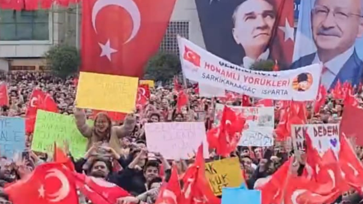 Mansur Yavaş, Gültekin Uysal ve Kemal Kılıçdaroğlu ile birlikte Isparta'da