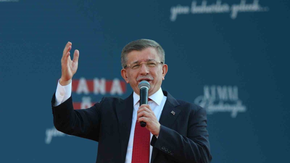 Davutoğlu İzmir Mitingi'nde konuştu: Son 15 güne altı ilkeyle giriyoruz