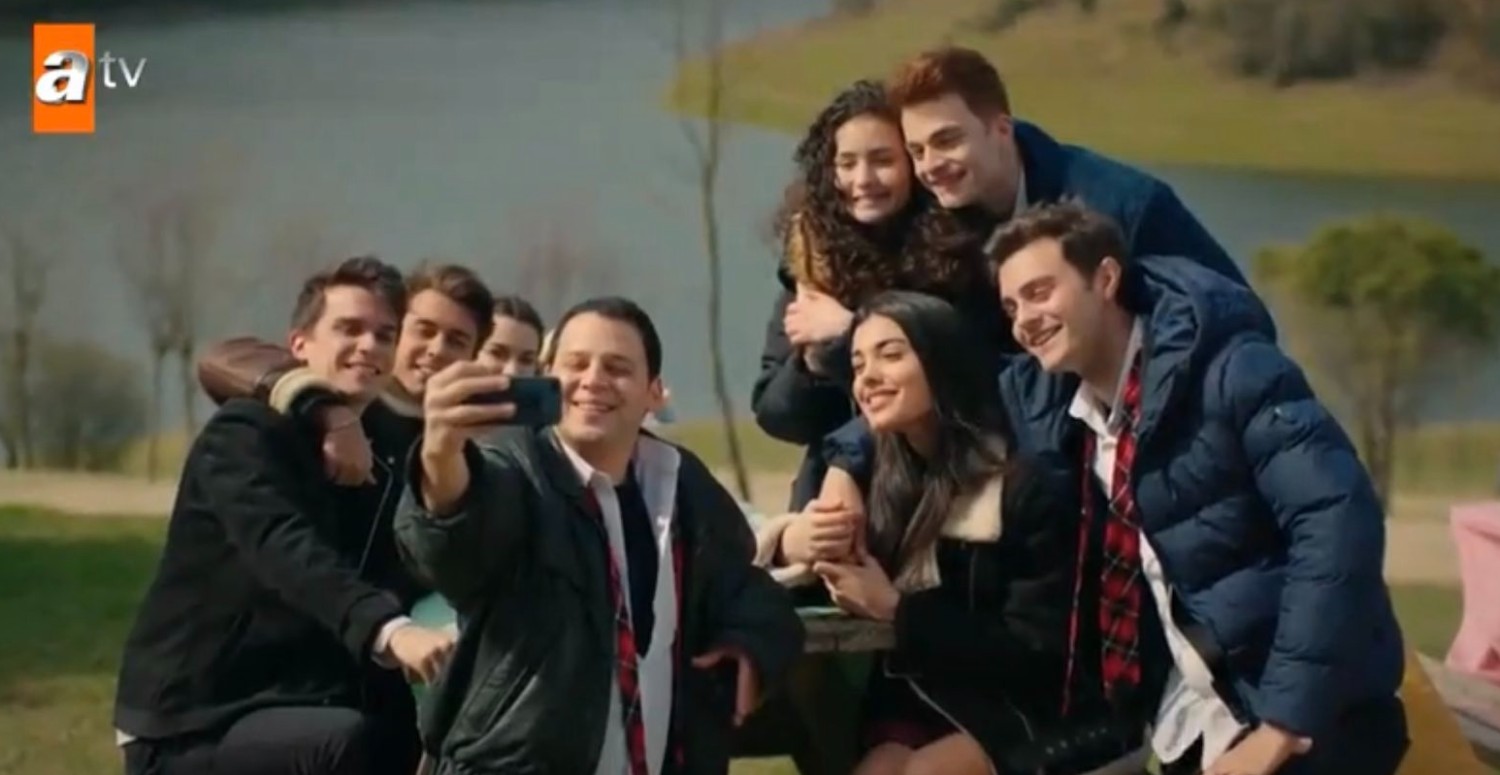 Kardeşlerim dizisine flaş isim! Berk'in ablası o isim olacak: Reytingleri uçuracak hikaye geliyor!