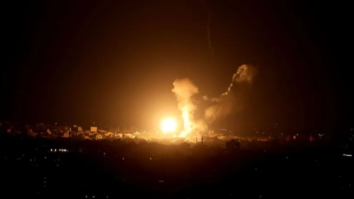 İsrail, Gazze'ye hava saldırısı düzenledi