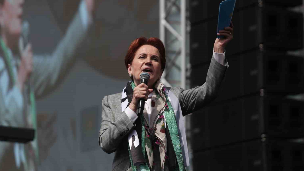 Meral Akşener İstanbul'dan seslendi: Sandıkta hepsinin hesabını soracağız