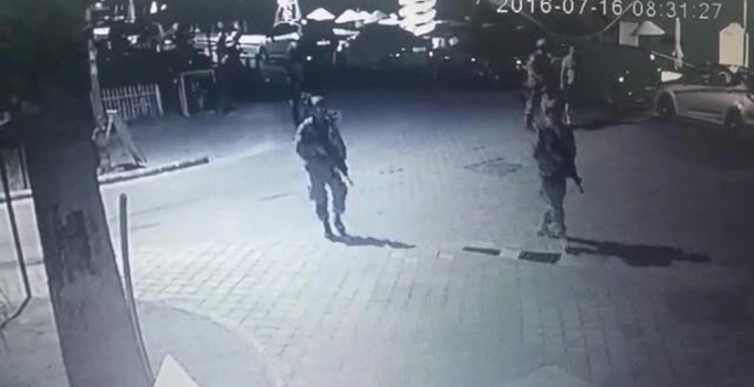 Marmaris kaçan darbeci askerlere ait cep telefonu ve hücum yelekleri bulundu - Son dakika haberleri