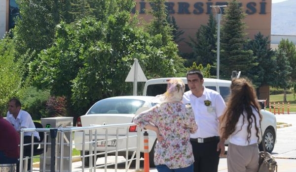 Konya’da Mevlana Üniversitesi ve üniversiteye bağlı olan kurumlar kapatıldı