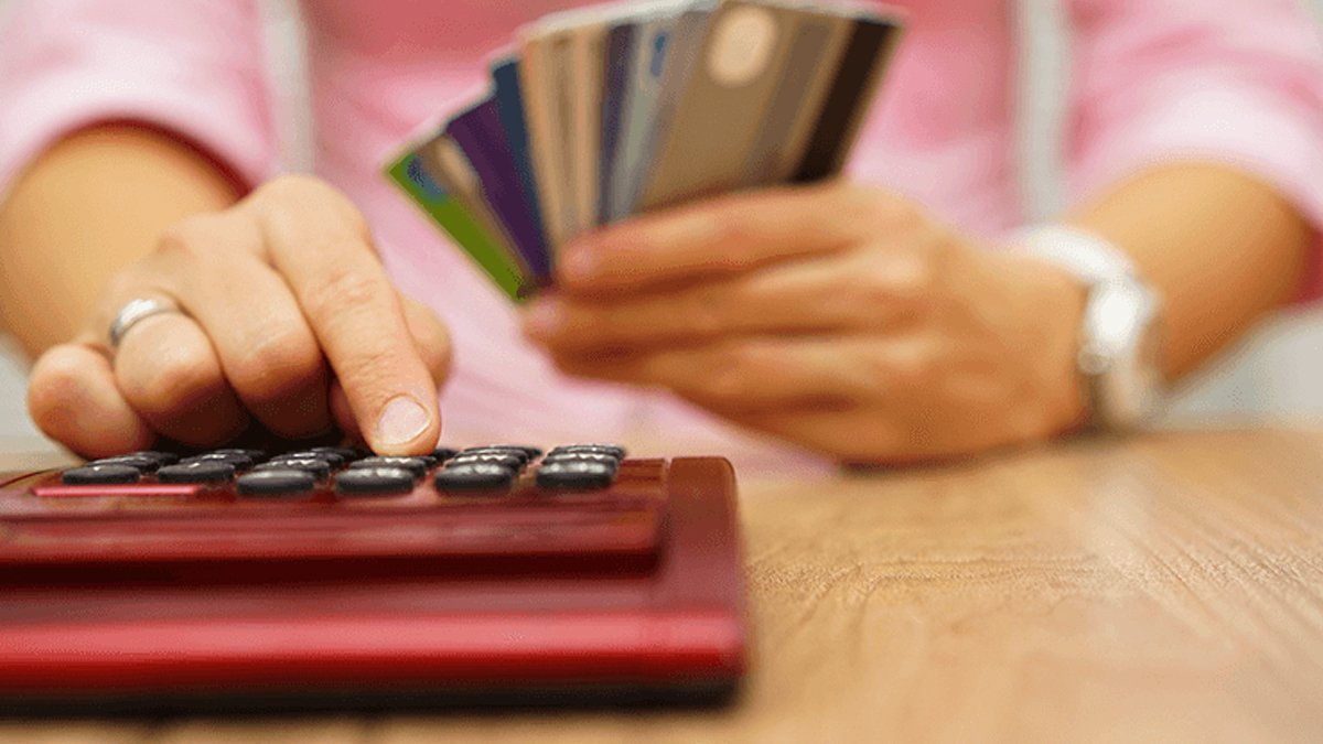 Alım gücü eridi vatandaş çareyi 'banka'da buldu: Tüketici kredi tutarında 21 milyarlık artış