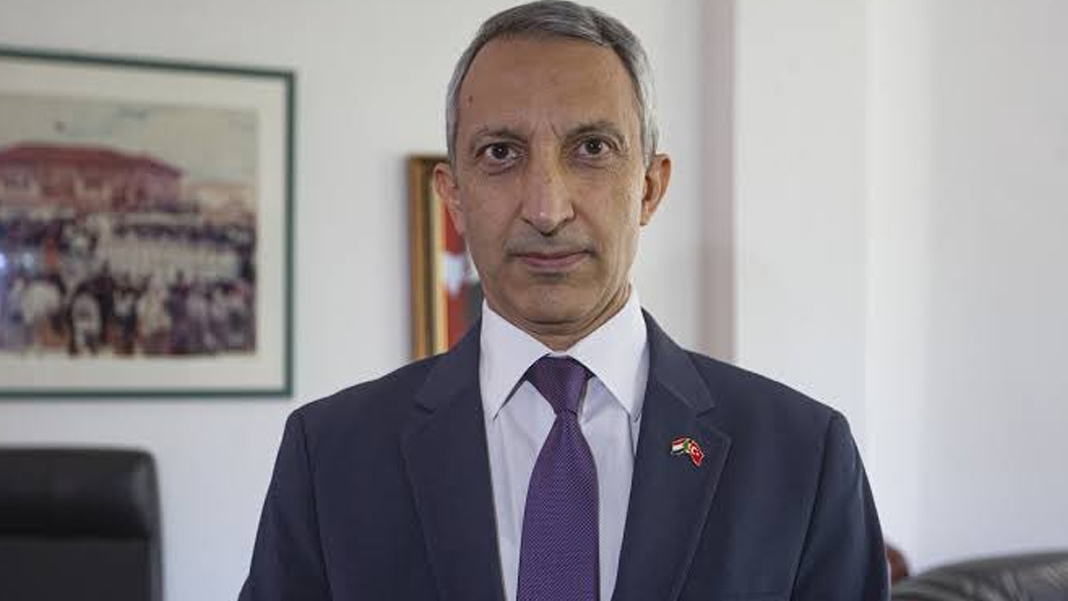 Sudan Büyükelçisi İsmail Çobanoğlu’nun aracına ateş açıldı