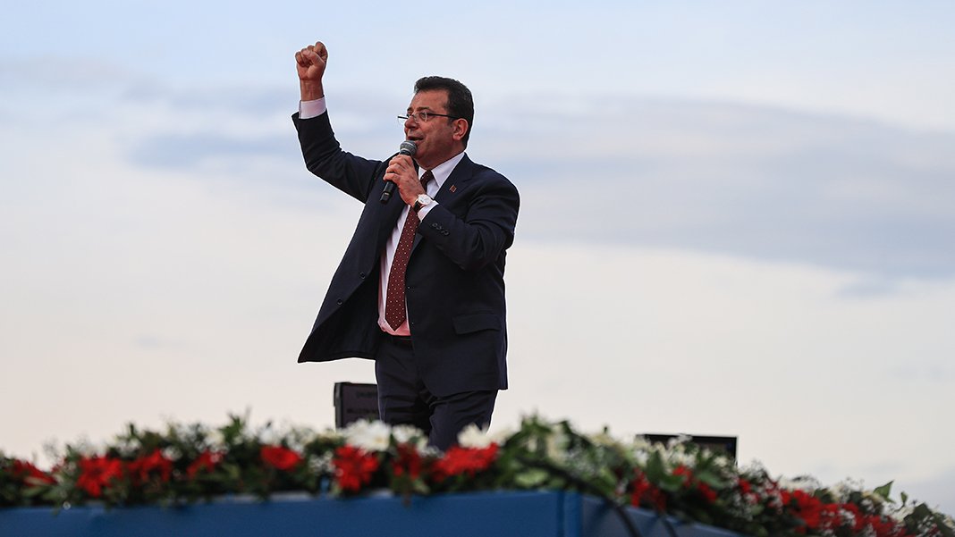 İmamoğlu 'Tek tek oyları saymayı öğrettik onlara' diye seslendi: Aramızda kalsın kazanıyoruz