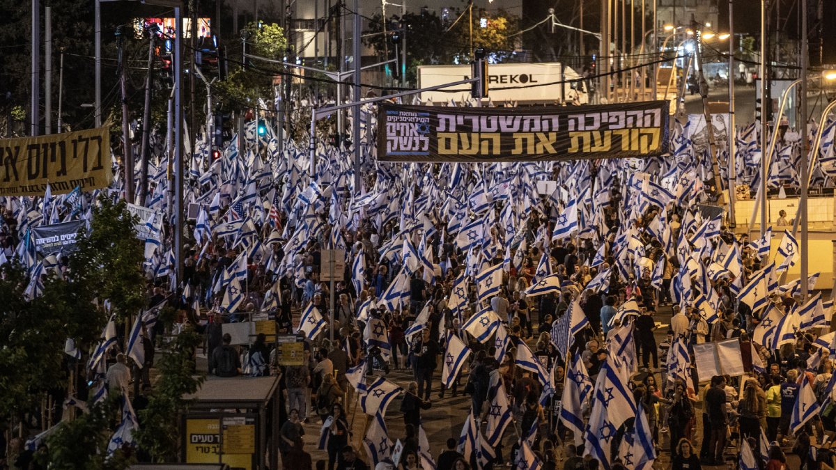 İsrail’de halk meydanlardan inmiyor: Yargı düzenlemesine karşı protestolar 18. haftasında