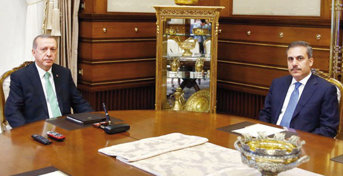 Erdoğan ve Hakan Fidan Külliye'deki görüşmede ne konuştu?