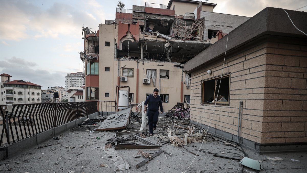 İsrail Gazze'ye Bomba Yağdırdı: Aralarında çocuk Ve Kadınların Da ...