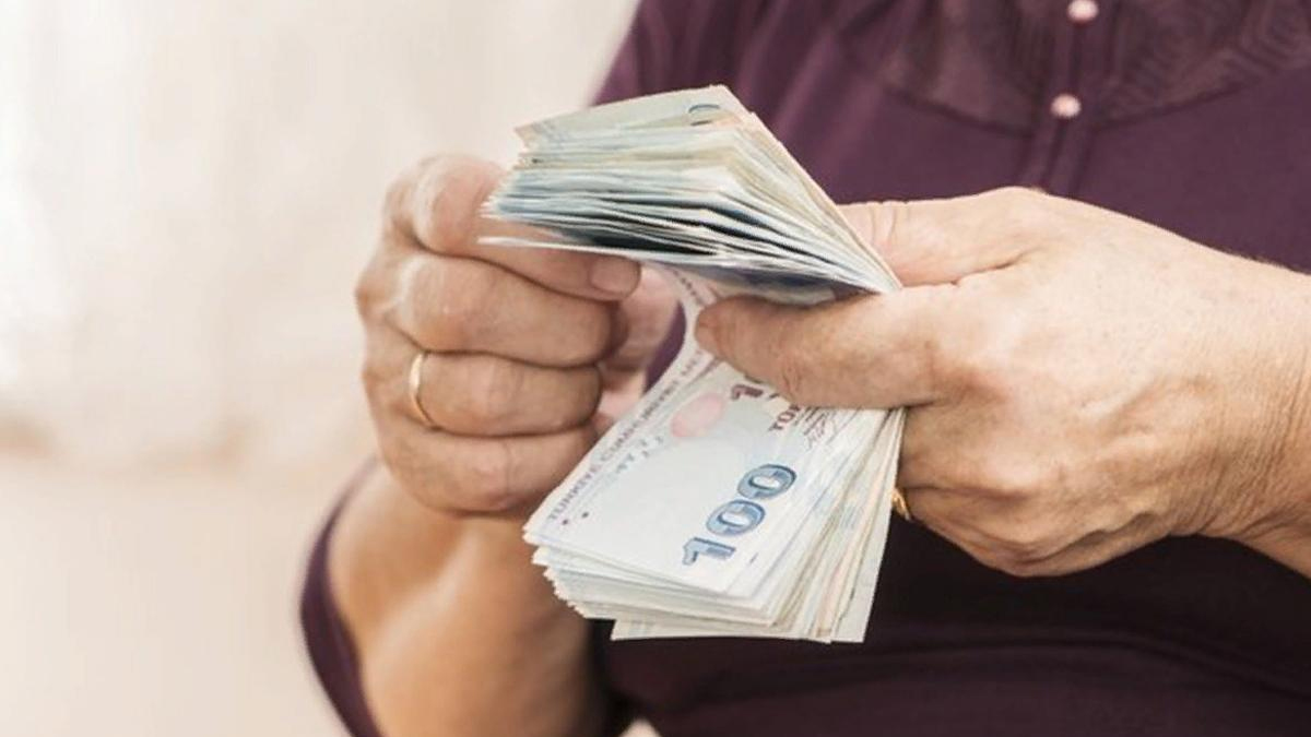 Nisanda emekli olan EYT'lilerin bayram ikramiyesi ne zaman yatacak?