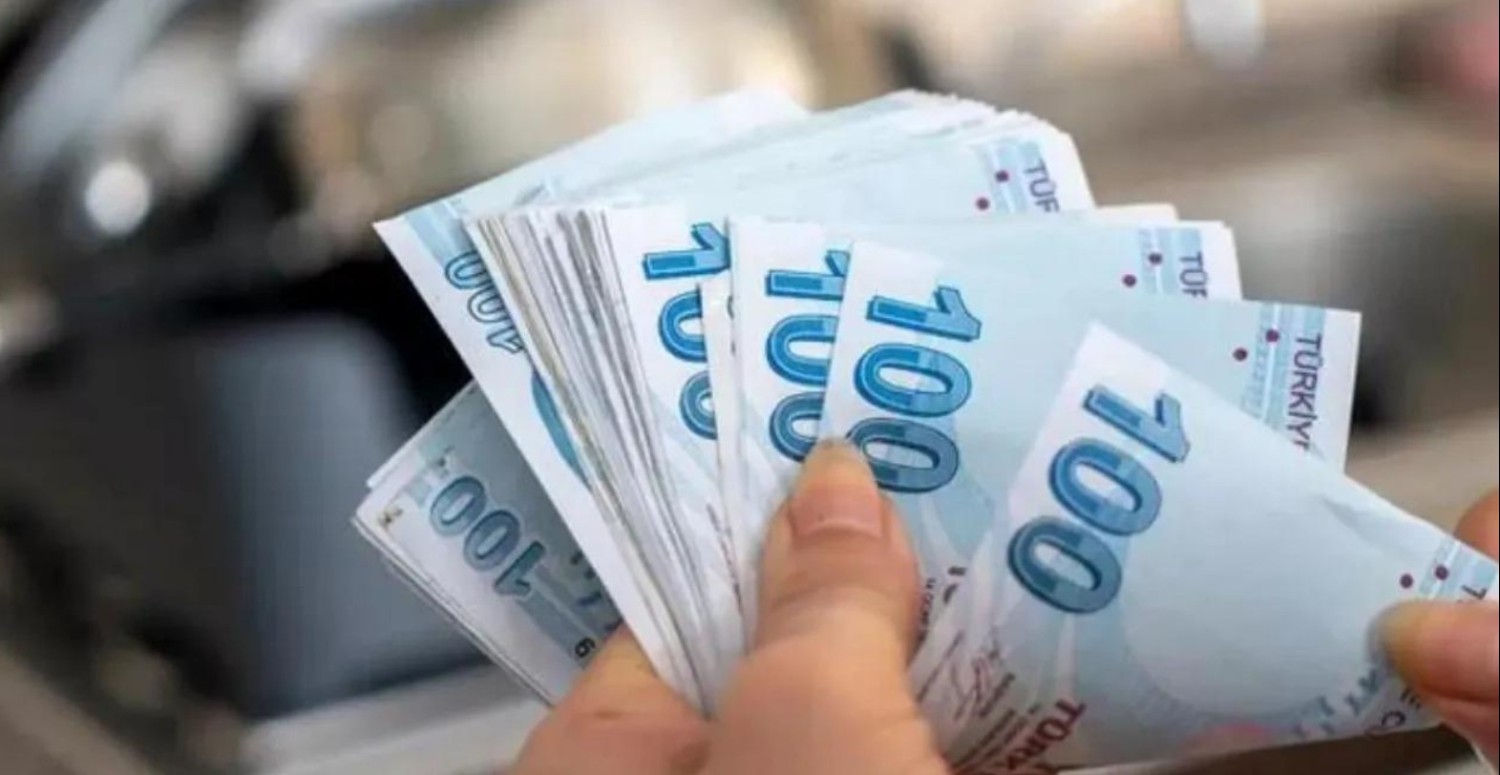 Emekli bayram ikramiyesi alamayan EYT'liler dikkat! SGK duyurdu: O tarihte ödenecek!