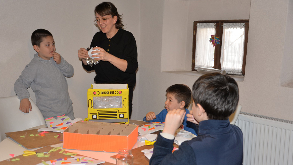 Bozüyük Belediyesi Sanatevi’nde engelli bireylere yönelik atölye çalışmaları başladı