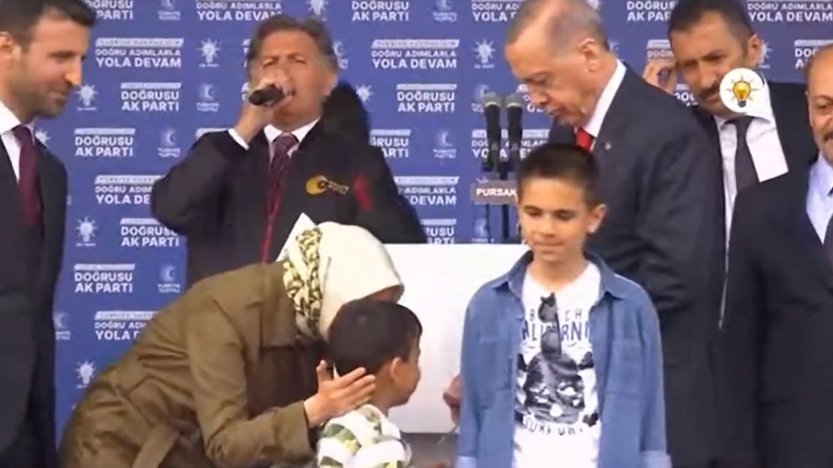 Erdoğan'ın mitinginde 'İnce' anonsu: Sizin yeriniz montajcıların yanı değil Erdoğan'ın yanıdır