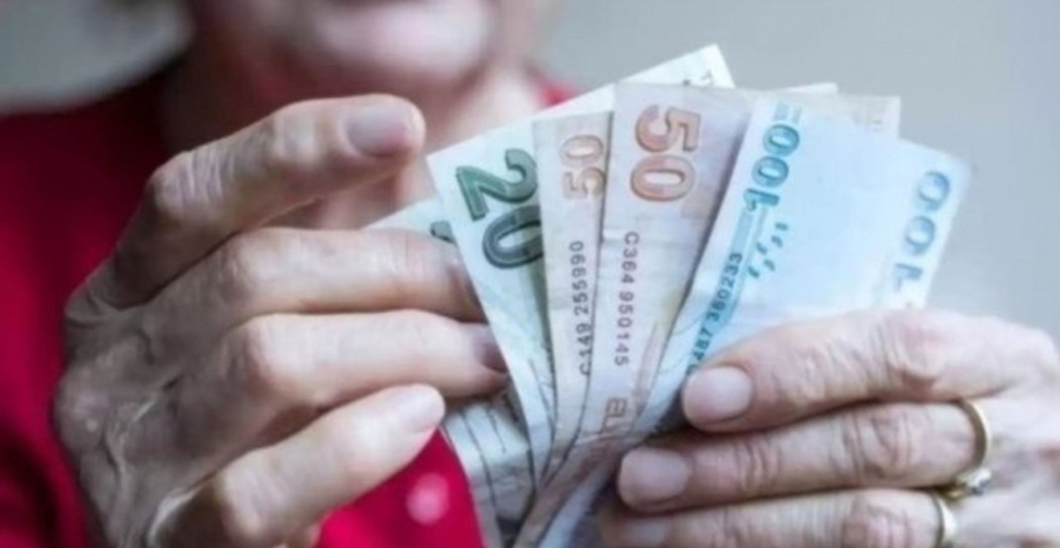 EYT'liler dikkat! Maaşınız yanlış bağlanmış olabilir: Bunu mutlaka yapmanız gerekiyor