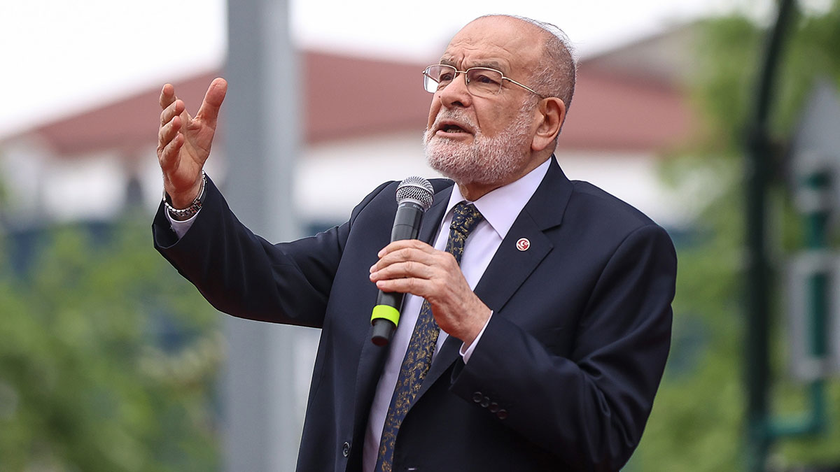 Karamollaoğlu kaynakların israfına dikkat çekti: Nasıl saraylarda oturursunuz?