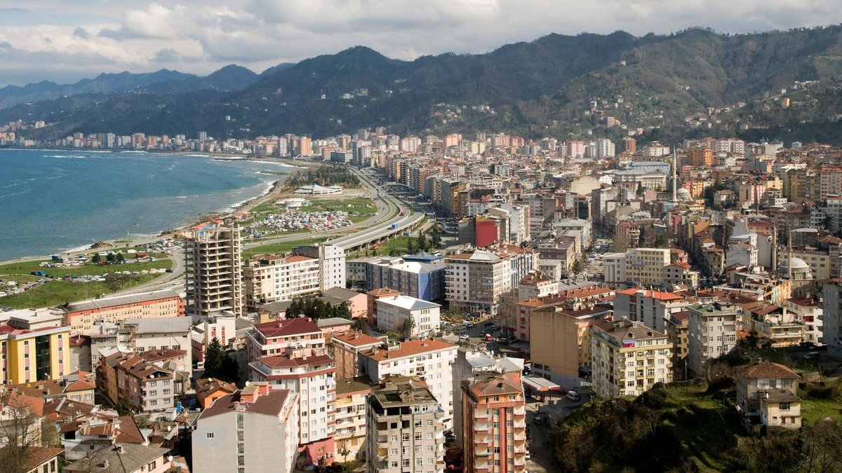 Rize'de 46 yıl sonra bir ilk: Erdoğan'ın memleketinde CHP atağı