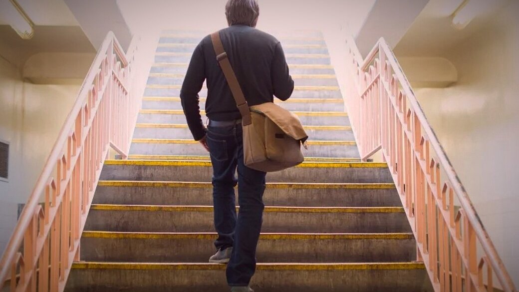 50'den sonra bile kilo vermek ve güçlü bir fiziğe sahip olmak mümkün! Peki bunun için günde kaç kez merdiven çıkmanız gerekiyor?