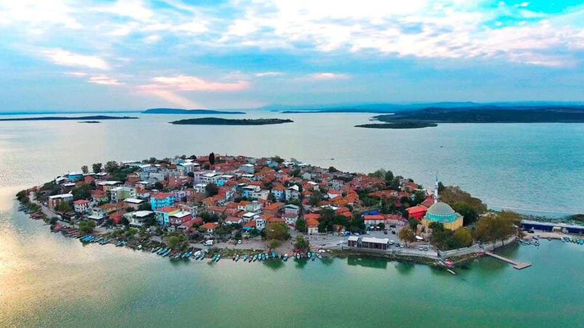 Avşa Adası Nereye Bağlı?