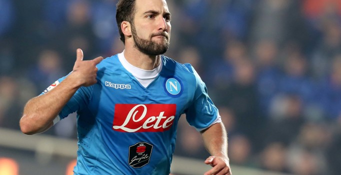 Mario Gomez’in yerine Higuain geliyor