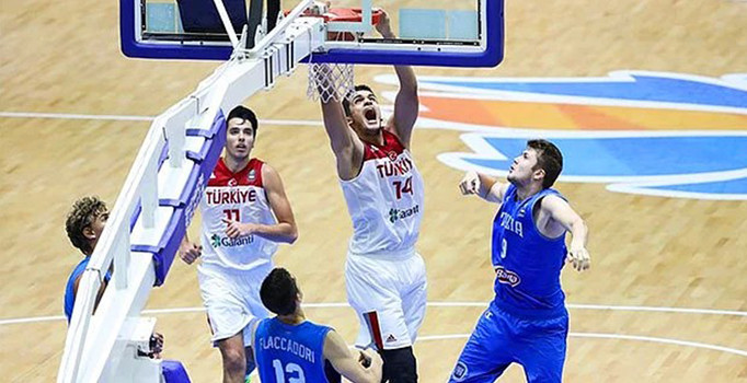 Ümit Milliler yarı finalde! | Türkiye 83-72 İtalya