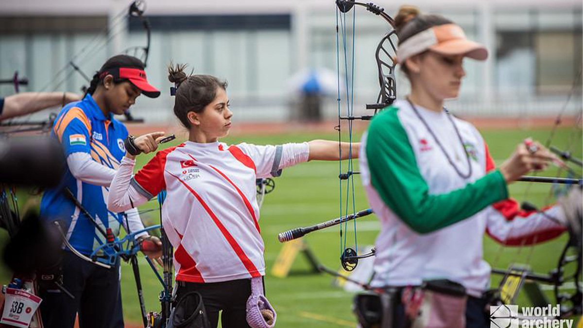 Büyükşehir okçularının bulunduğu milli takım, dünya üçüncüsü oldu