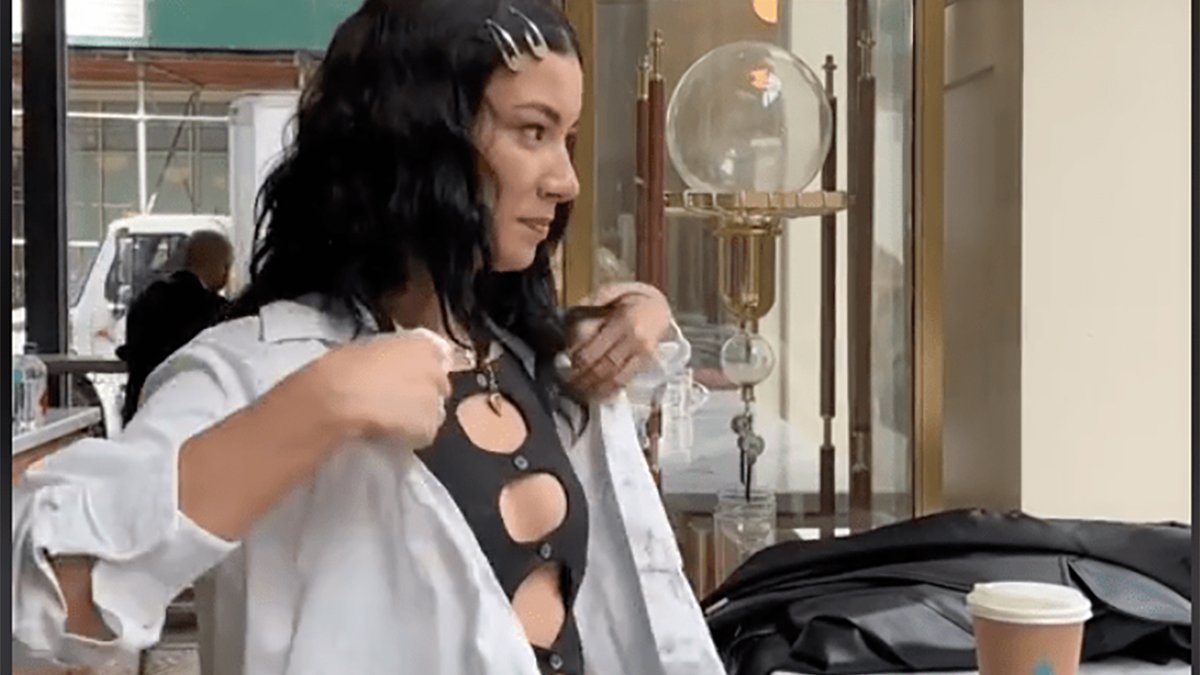 Rahatsız edici bakışlara karşı kadınların yeni savunması: Metro gömleği