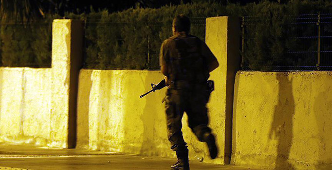 Çiğli 2. Ana Jet Üs Komutanlığında arama