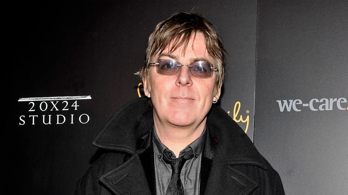 The Smiths'in efsanevi bas gitaristi Andy Rourke hayatını kaybetti