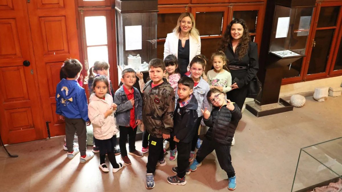 Burhaniye Belediyesi Kuvâ-yi Milliye Kültür Müzesine miniklerden yoğun ilgi